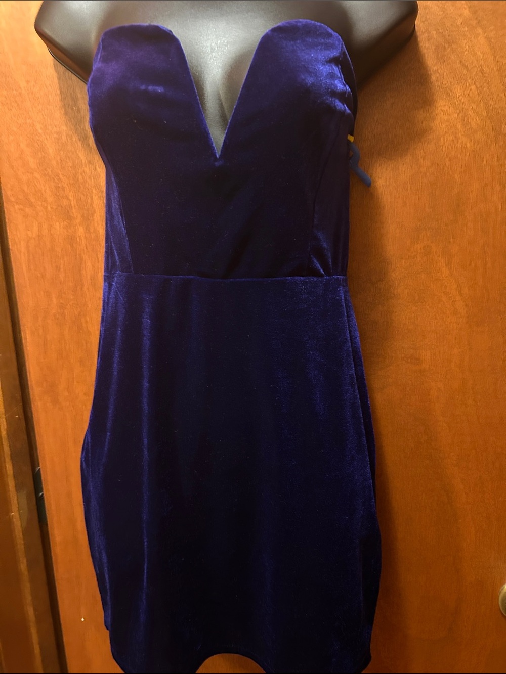 Strapless Velvet Sweetheart Mini Dress in Deep Blue - Homecoming